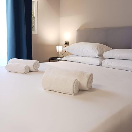 Lux Apartment Colosseo Roma Exterior foto